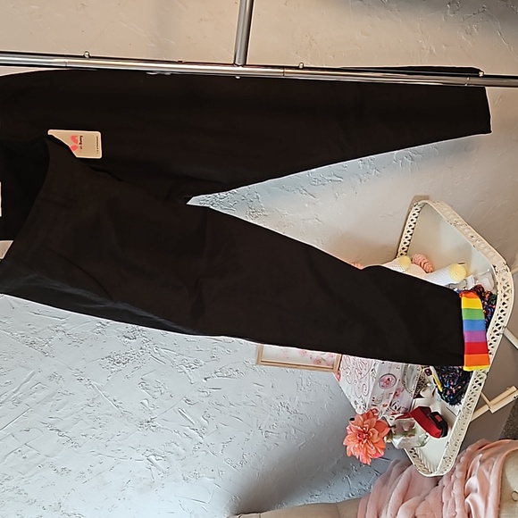 NWT Pride Bunny rainbow roll up black chino. Size 40. - Picture 12 of 12